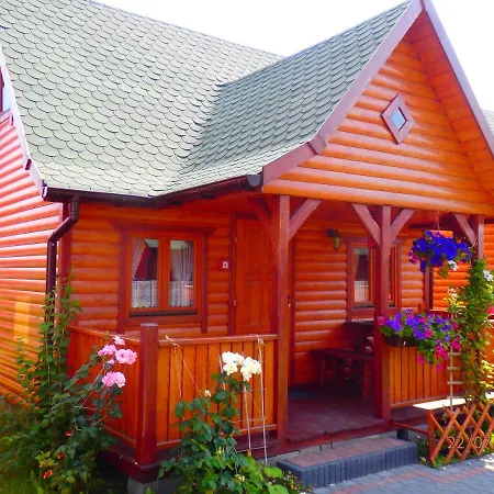 Деревянный коттедж Sloneczna Osada Устроне-Морске