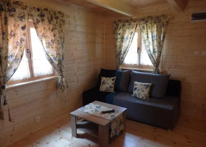 Sloneczna Osada Lodge *